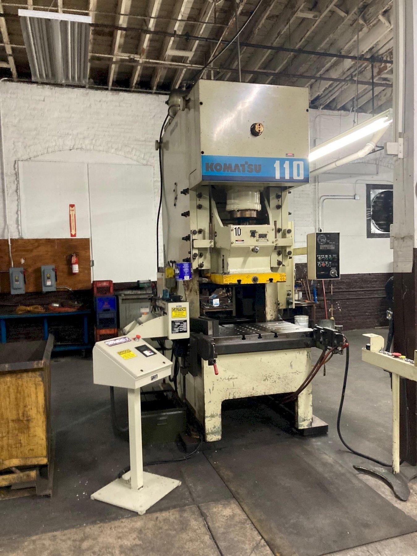 110 T. Komatsu, mesa 1100 x 700 mm, curso 110 mm, servo alimentador, #102142